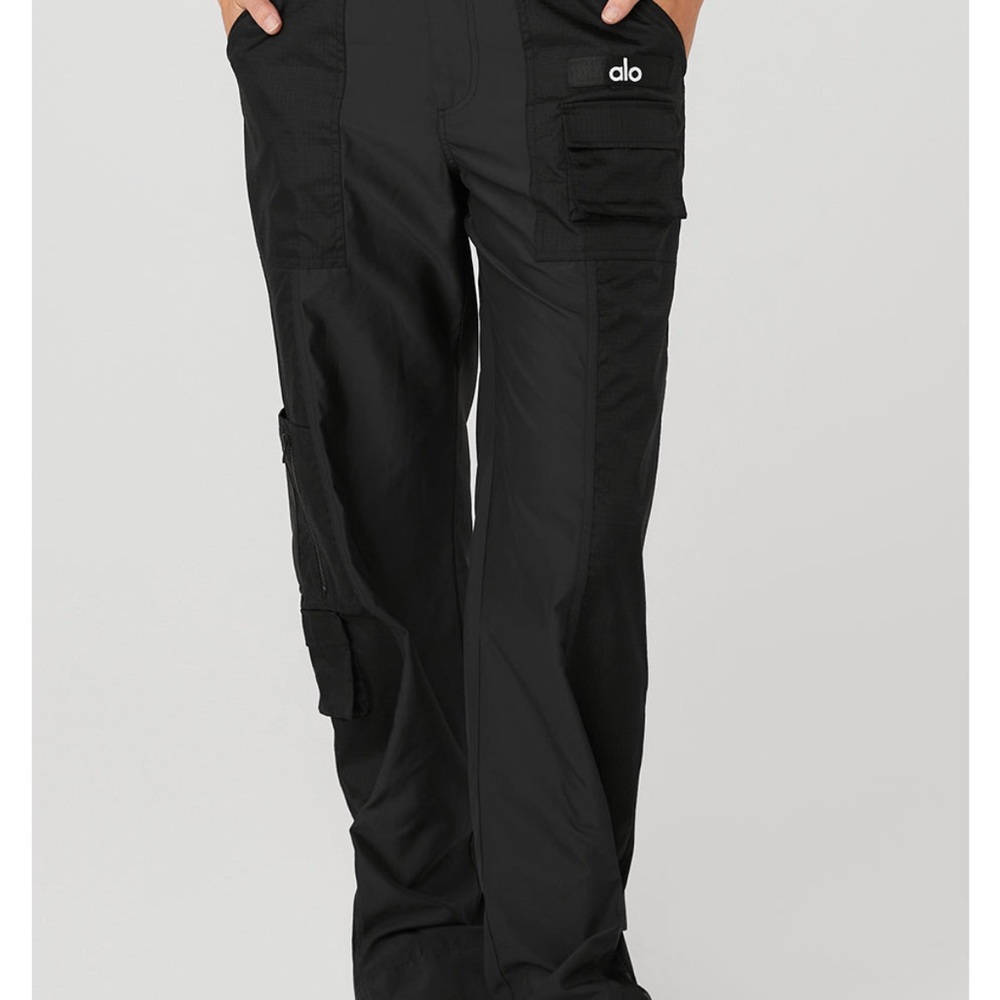 ALO - NEW SOLD OUT ONLINE - ALO BLAZE TROUSER CARGO PANT IN BLACK - XS